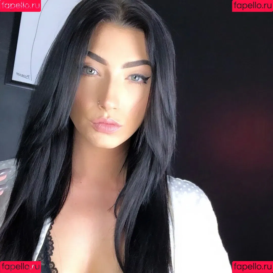 Taylor Kristine Onlyfans Photo Gallery 