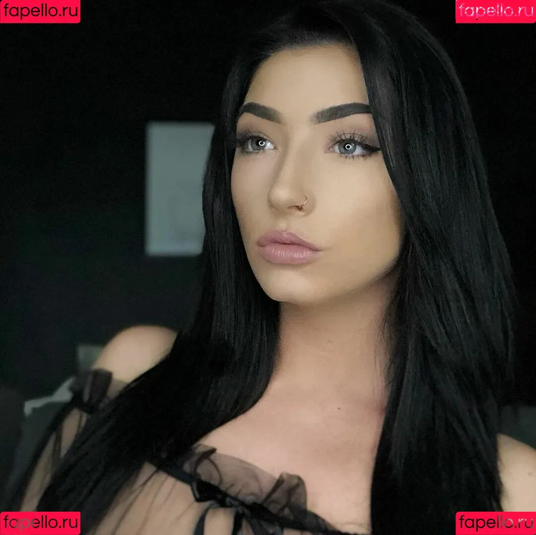 Taylor Kristine Onlyfans Photo Gallery 