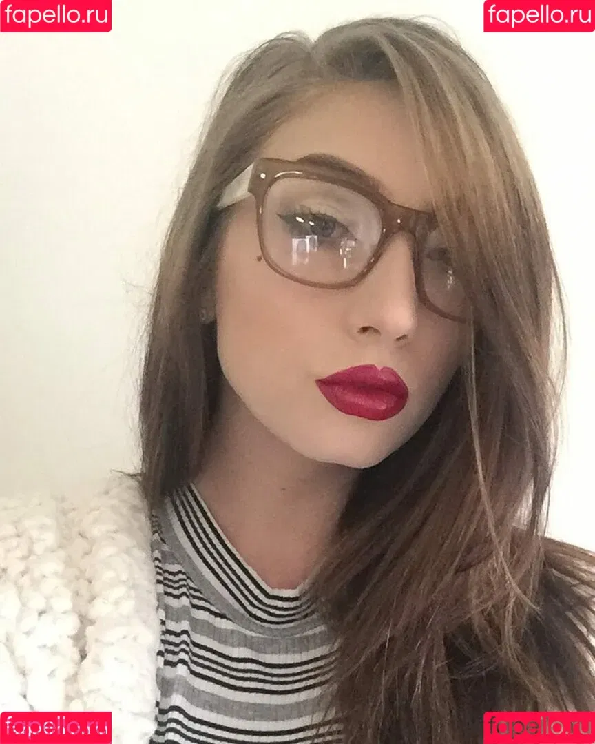 Taylor Kristine Onlyfans Photo Gallery 