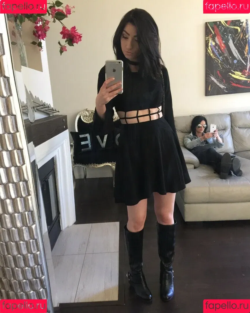 Taylor Kristine Onlyfans Photo Gallery 