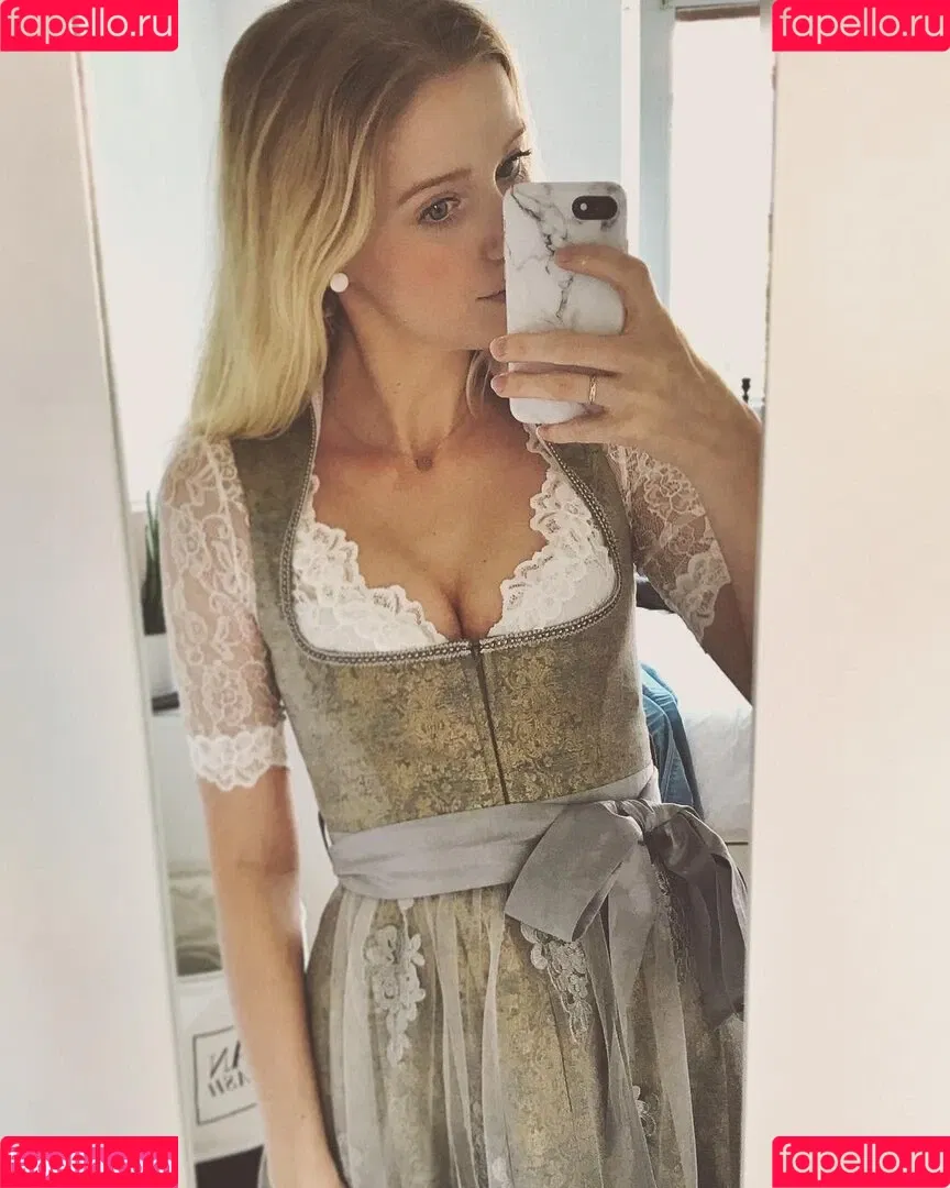 Franzi Müllers (franzi.marie) ZDF-Reporterin Sport Onlyfans Photo Gallery 