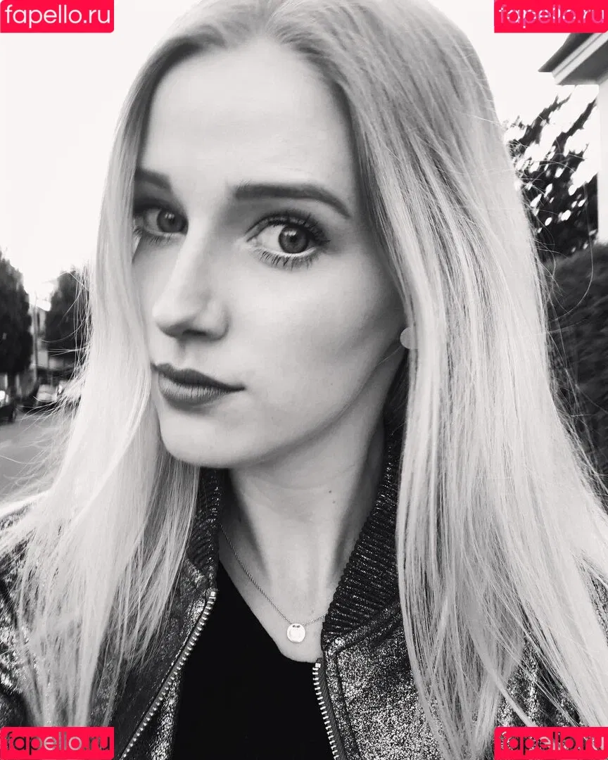 Franzi Müllers (franzi.marie) ZDF-Reporterin Sport Onlyfans Photo Gallery 