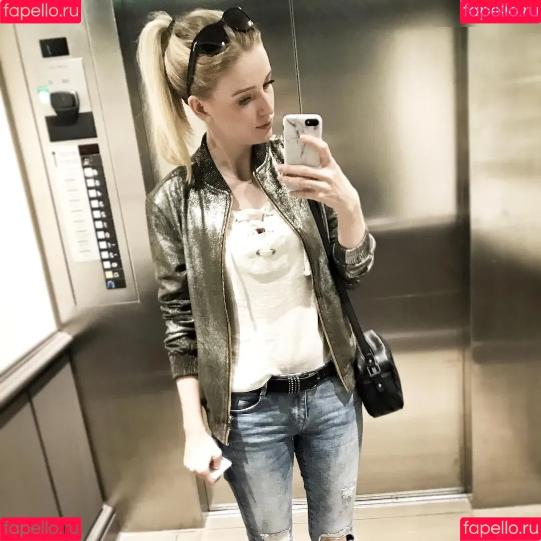 Franzi Müllers (franzi.marie) ZDF-Reporterin Sport Onlyfans Photo Gallery 