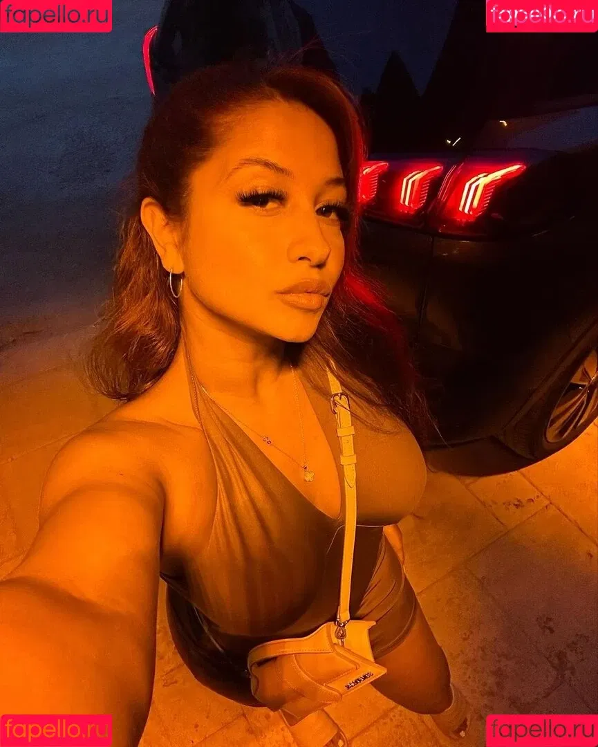 Melisa Toprakci Onlyfans Photo Gallery 