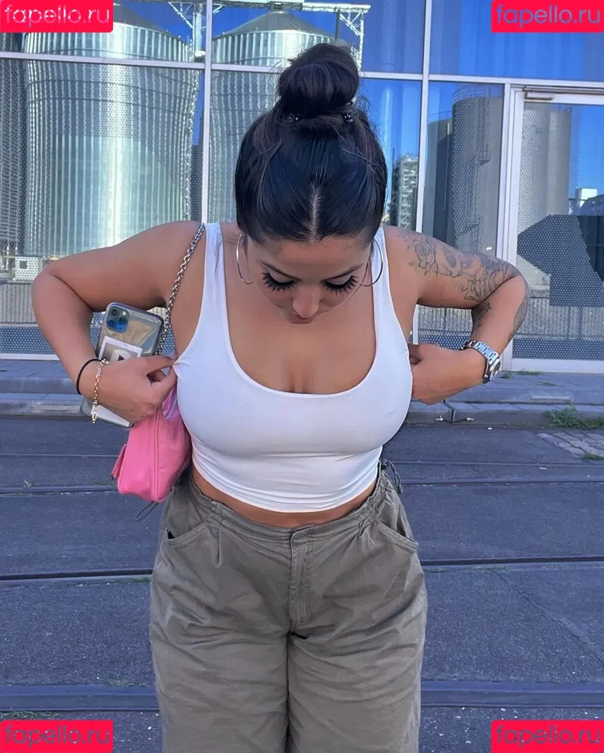 Melisa Toprakci Onlyfans Photo Gallery 
