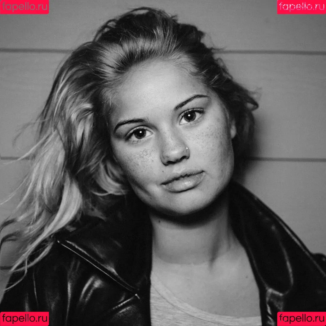 Debby Ryan Onlyfans Photo Gallery 