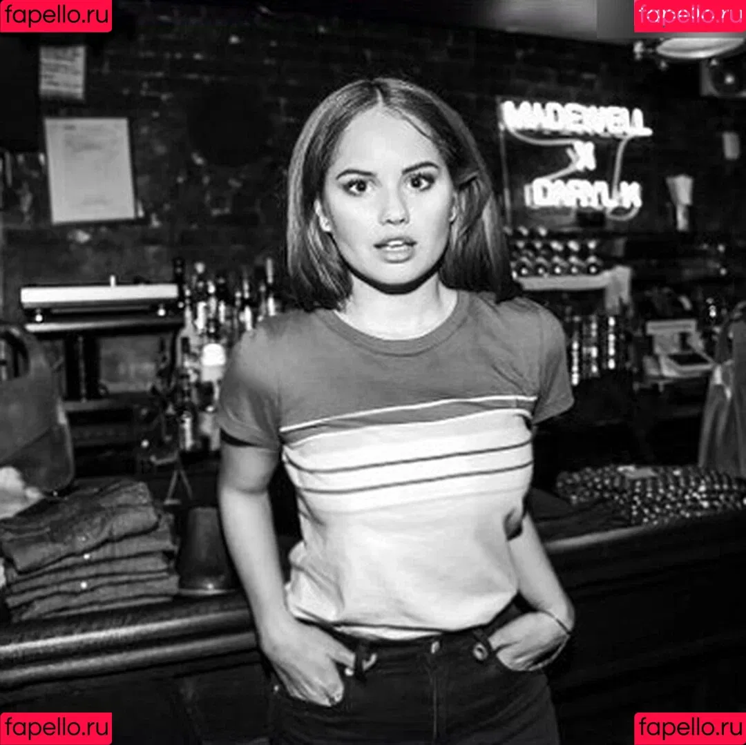 Debby Ryan Onlyfans Photo Gallery 