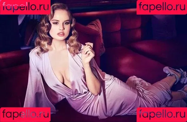 Debby Ryan Onlyfans Photo Gallery 