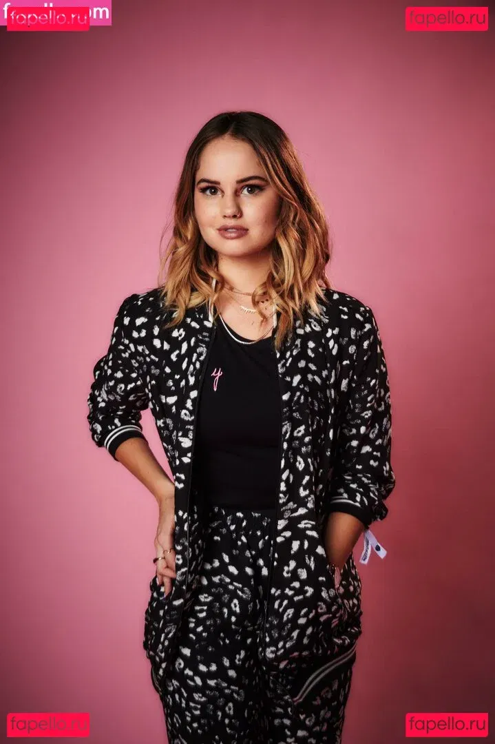 Debby Ryan Onlyfans Photo Gallery 