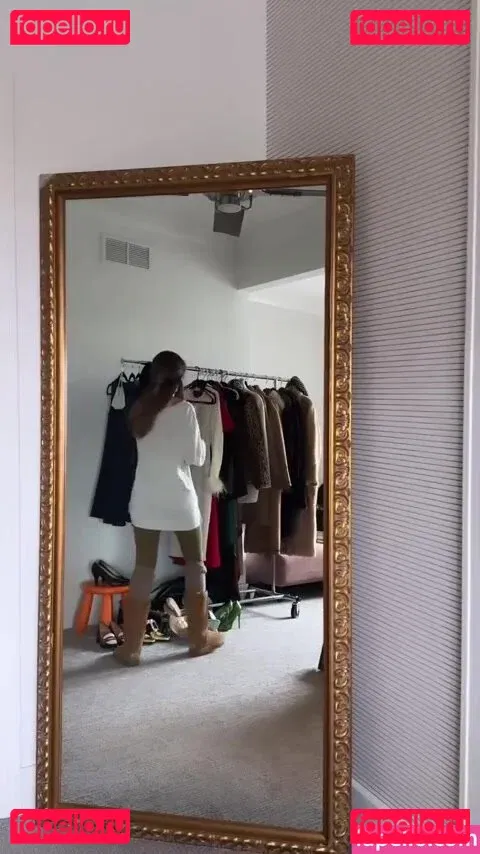 Debby Ryan Onlyfans Photo Gallery 