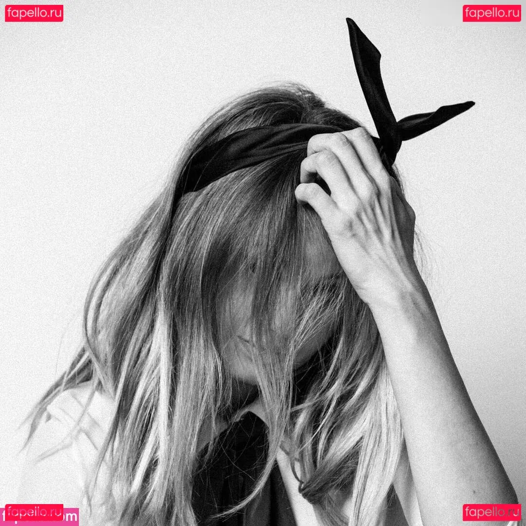 Debby Ryan Onlyfans Photo Gallery 