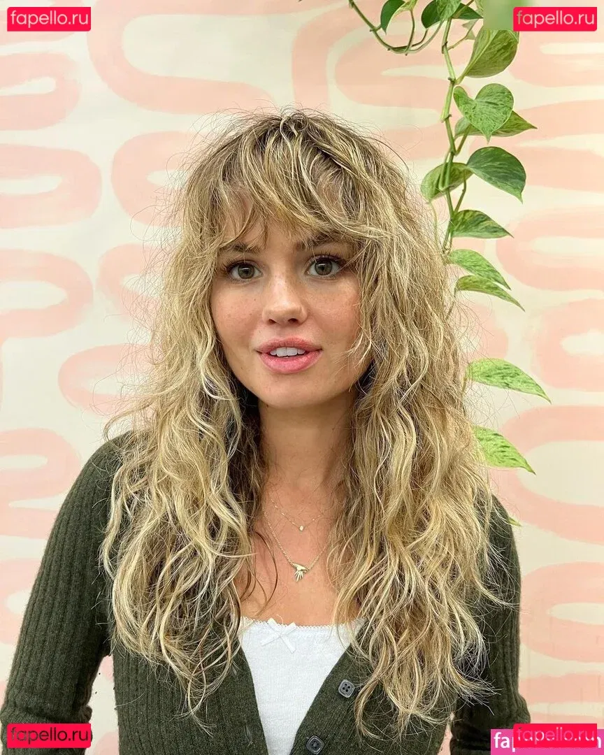 Debby Ryan Onlyfans Photo Gallery 