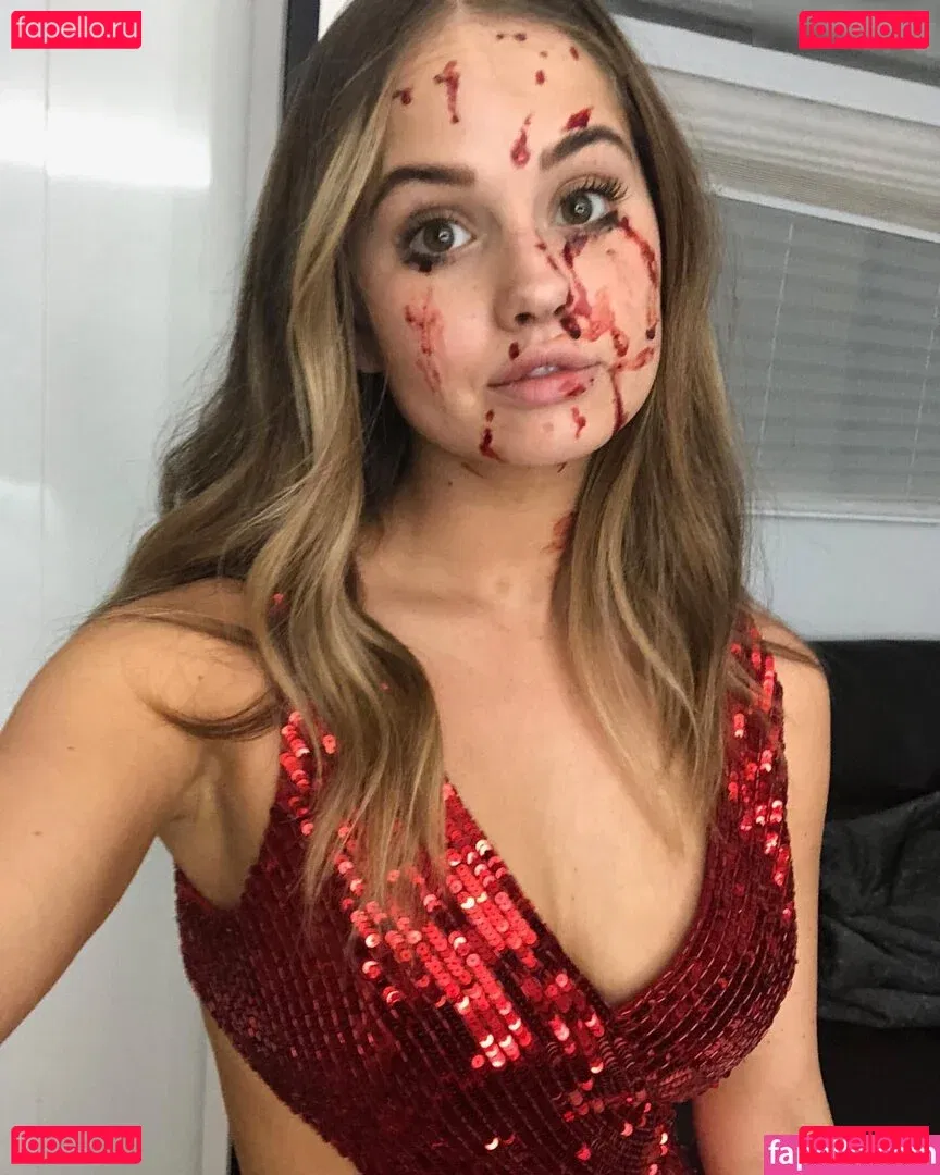 Debby Ryan Onlyfans Photo Gallery 