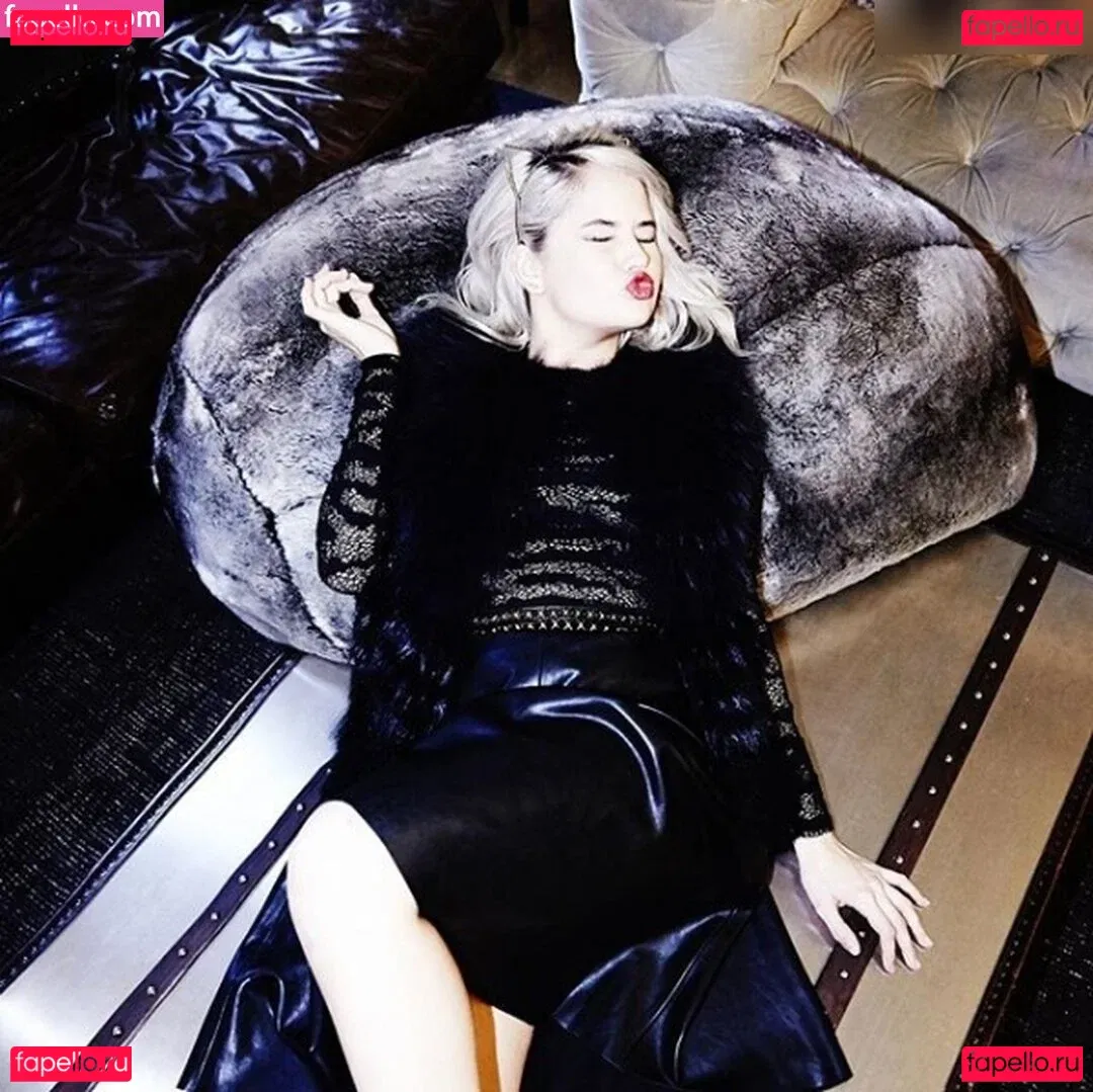 Debby Ryan Onlyfans Photo Gallery 