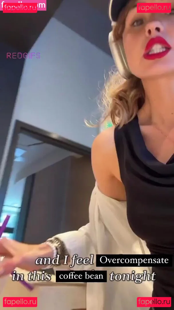 Debby Ryan Onlyfans Photo Gallery 