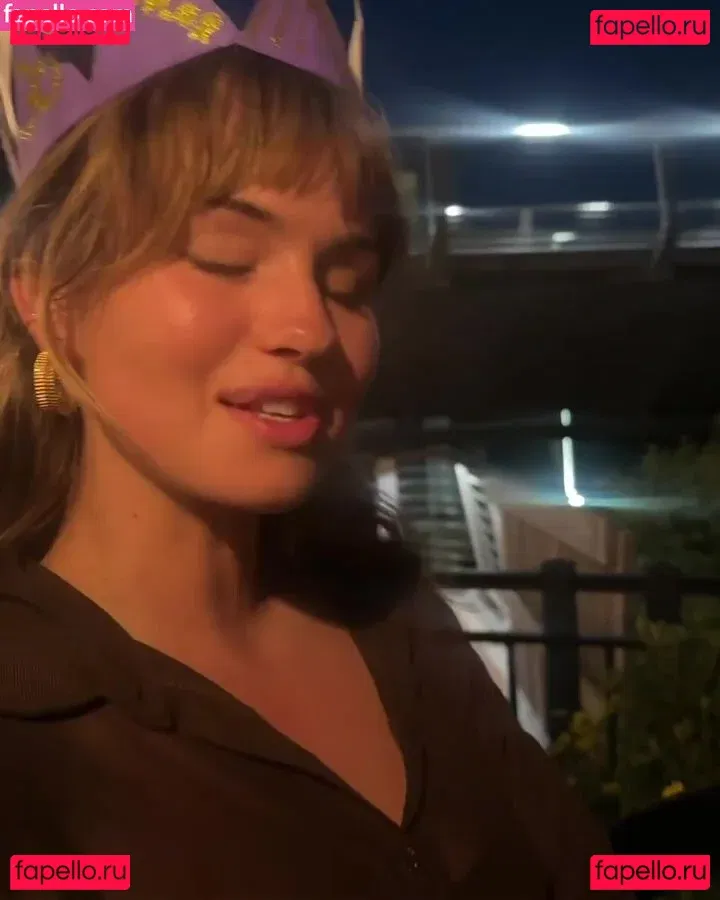 Debby Ryan Onlyfans Photo Gallery 