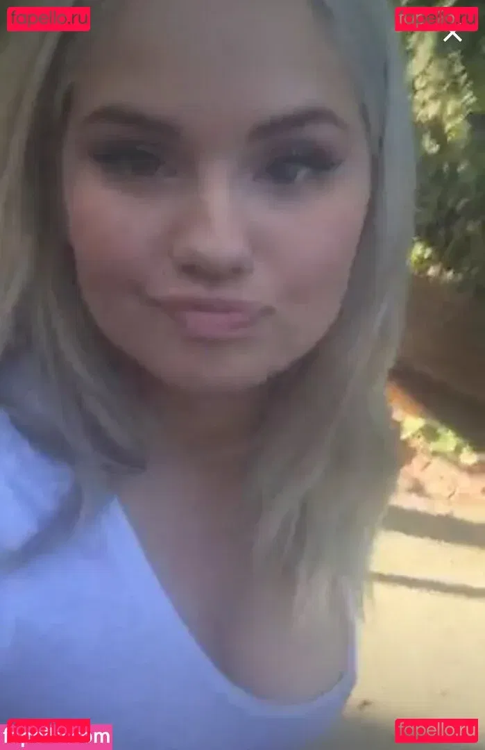 Debby Ryan Onlyfans Photo Gallery 