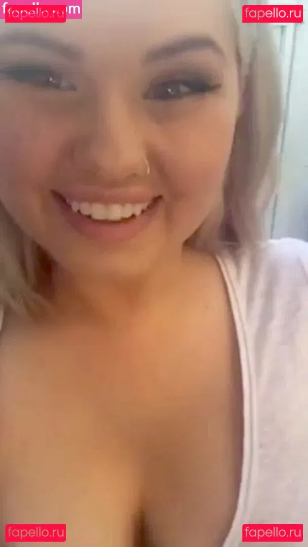 Debby Ryan Onlyfans Photo Gallery 