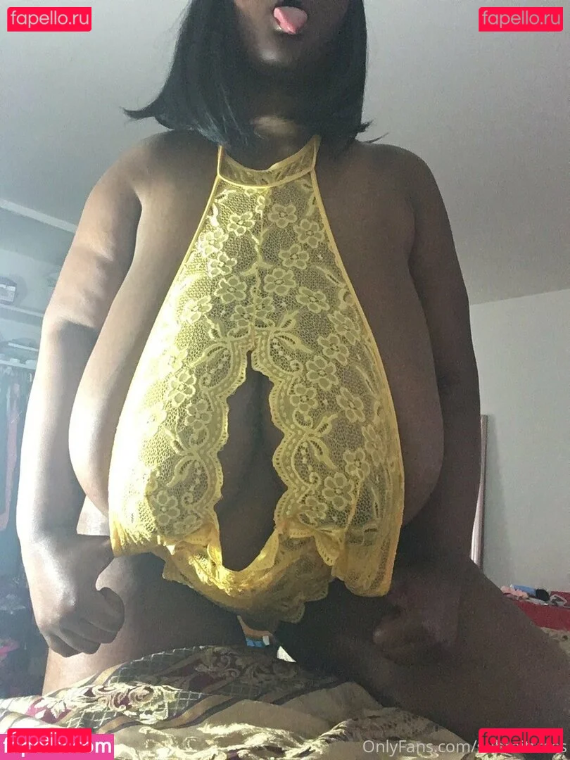 Submittress Onlyfans Photo Gallery 