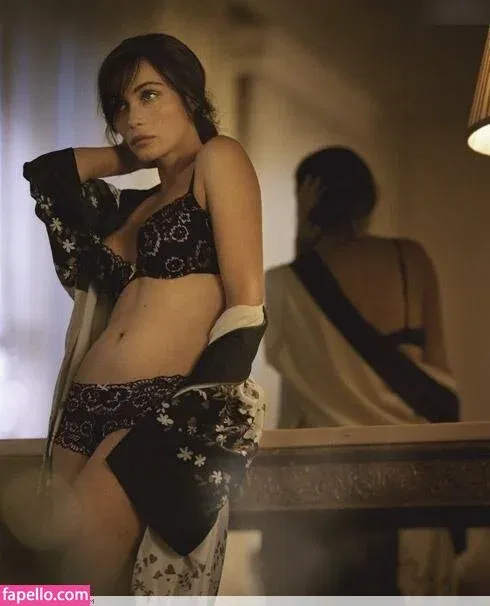 Emmanuelle Béart Onlyfans Photo Gallery 