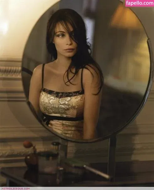 Emmanuelle Béart Onlyfans Photo Gallery 