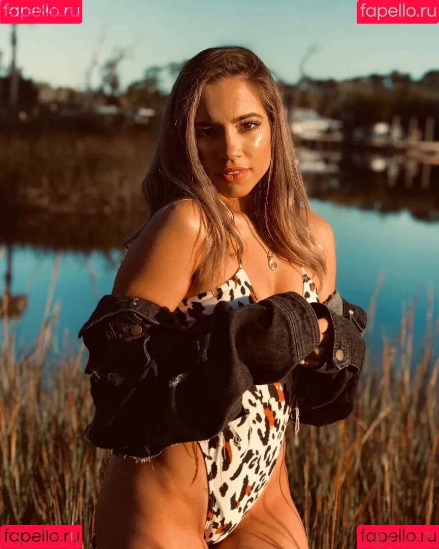 Teresa Arena Onlyfans Photo Gallery 