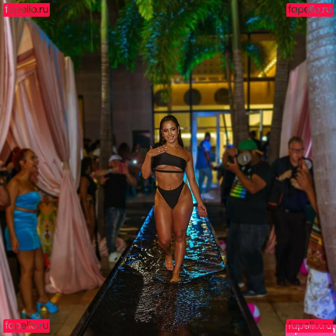 Teresa Arena Onlyfans Photo Gallery 