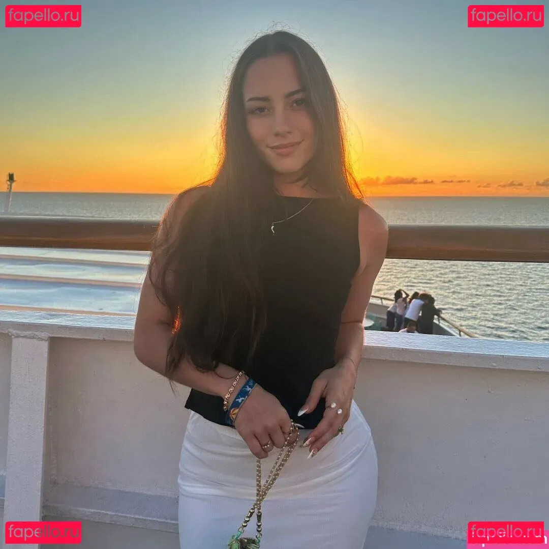 Teresa Arena Onlyfans Photo Gallery 