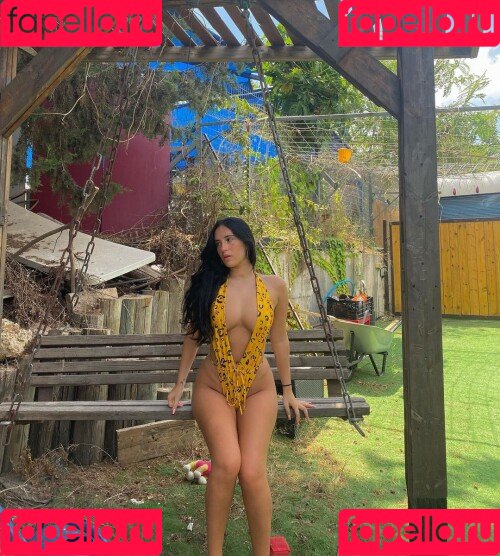 Orin Peer Onlyfans Photo Gallery 