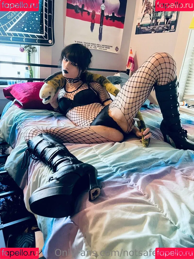 notsafeforspite Onlyfans Photo Gallery 