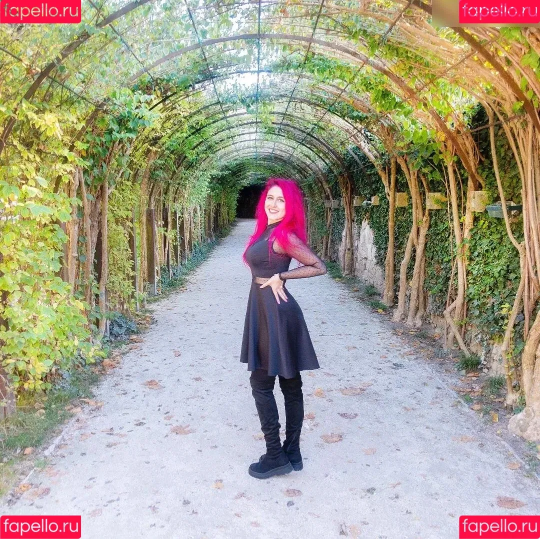 Juliversal Onlyfans Photo Gallery 