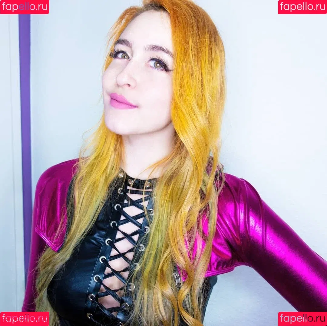 Juliversal Onlyfans Photo Gallery 