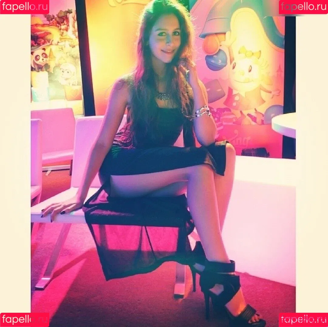 Juliversal Onlyfans Photo Gallery 