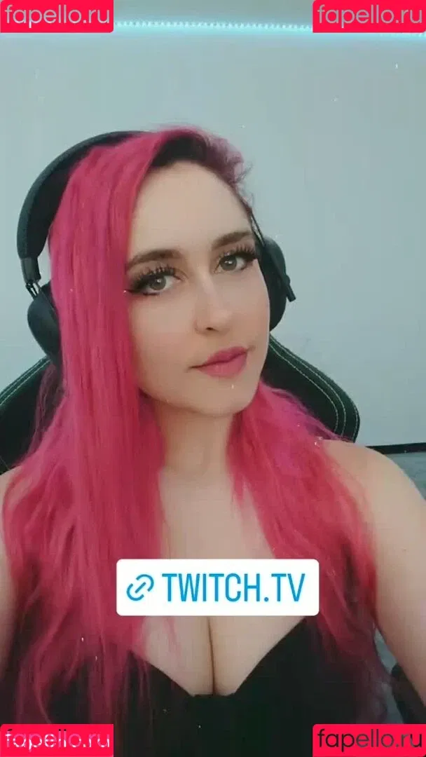 Juliversal Onlyfans Photo Gallery 