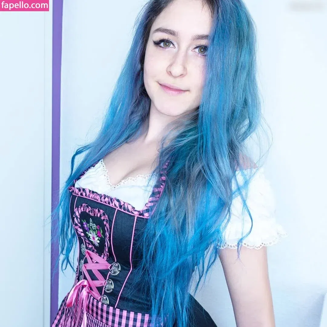 Juliversal Onlyfans Photo Gallery 