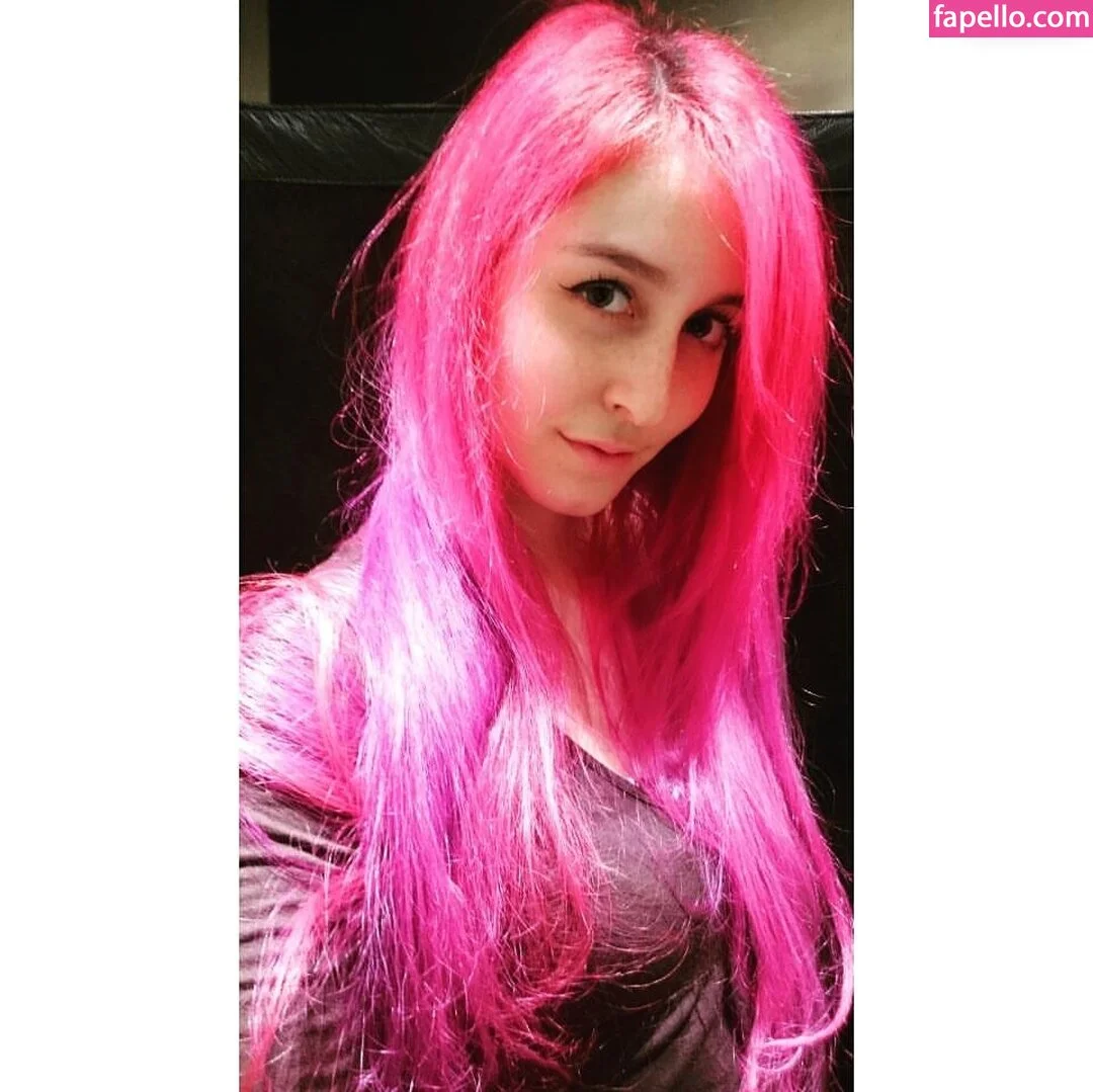 Juliversal Onlyfans Photo Gallery 