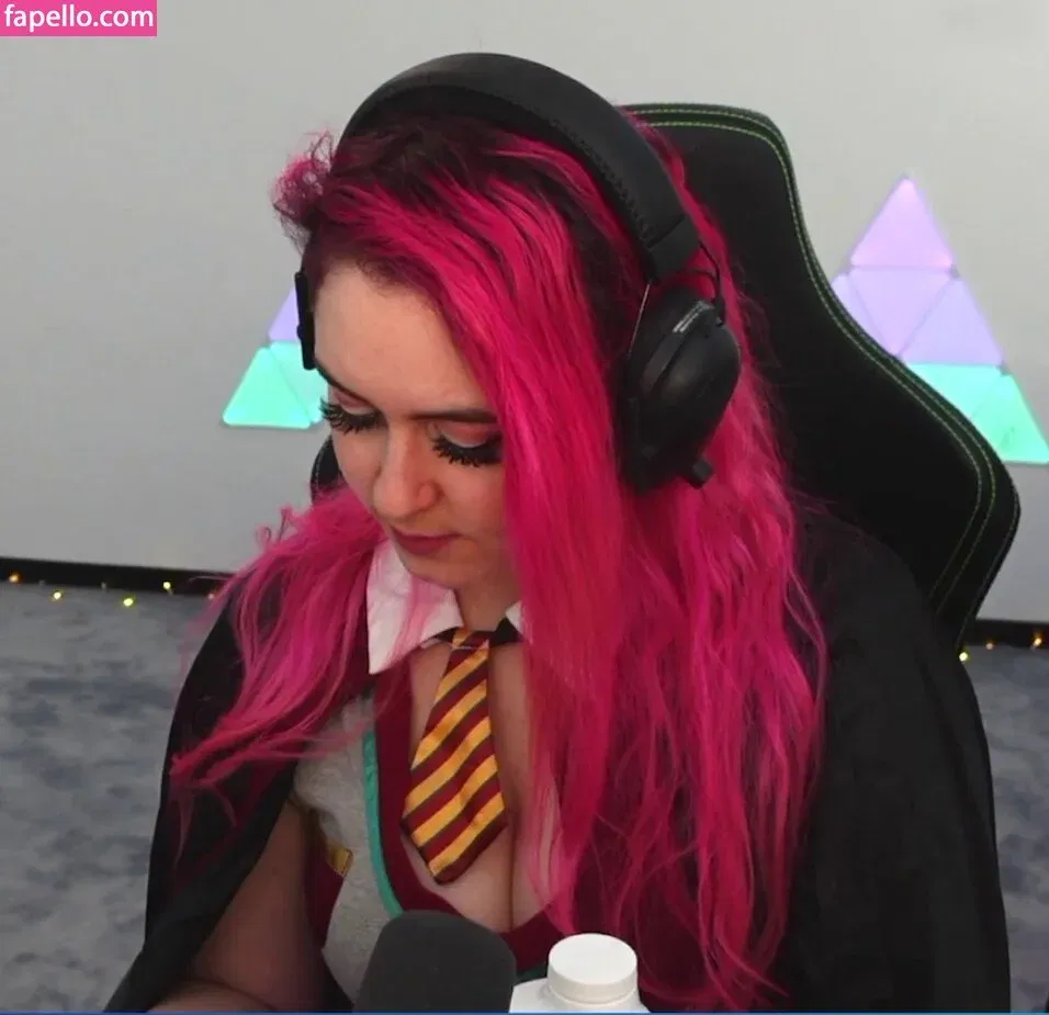 Juliversal Onlyfans Photo Gallery 