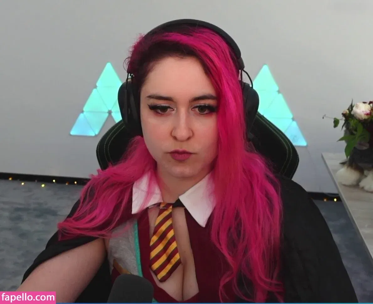 Juliversal Onlyfans Photo Gallery 