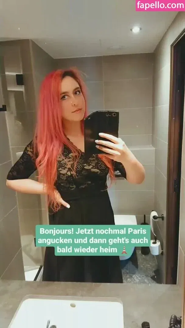 Juliversal Onlyfans Photo Gallery 