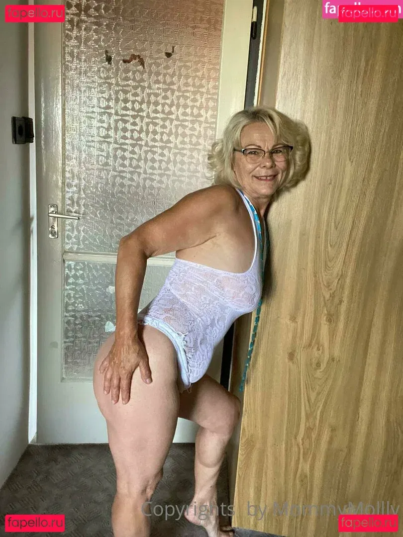 Mommymollly Onlyfans Photo Gallery 