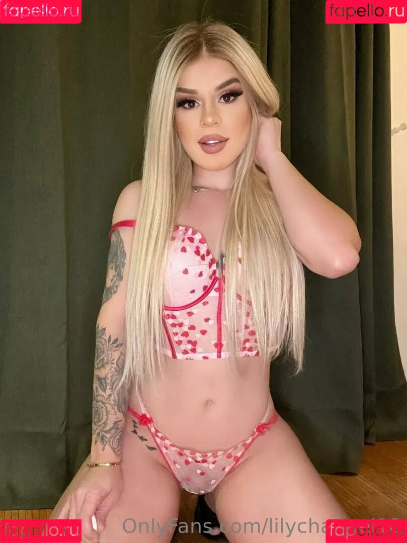 lilychannel18 Onlyfans Photo Gallery 