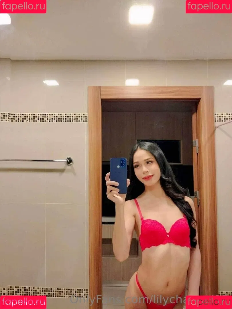 lilychannel18 Onlyfans Photo Gallery 
