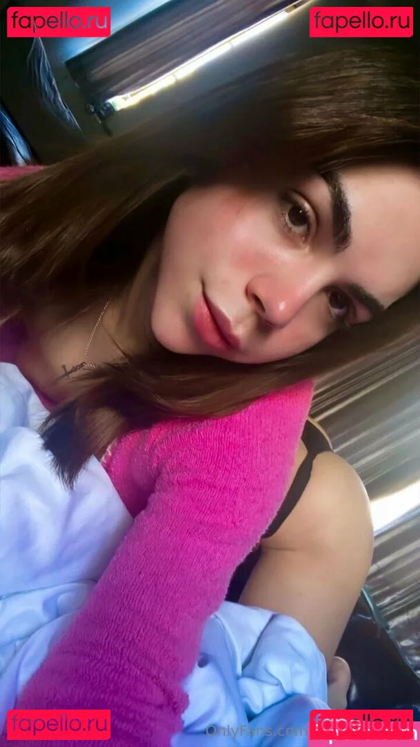 lilychannel18 Onlyfans Photo Gallery 