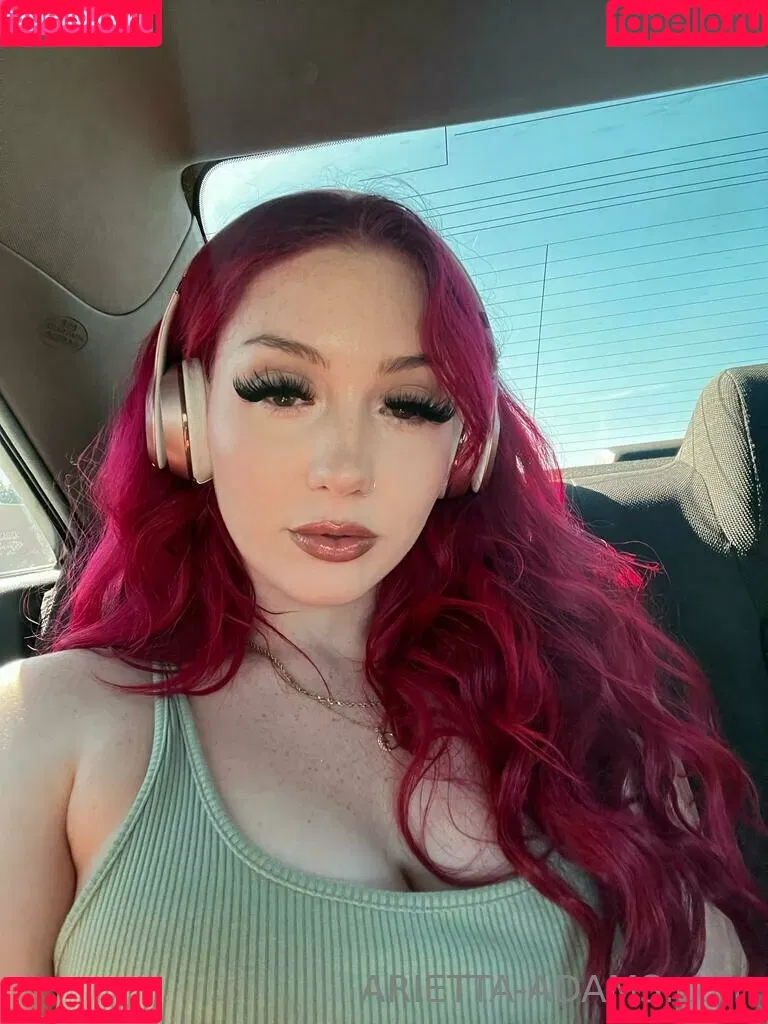 Arietta Adams Onlyfans Photo Gallery 