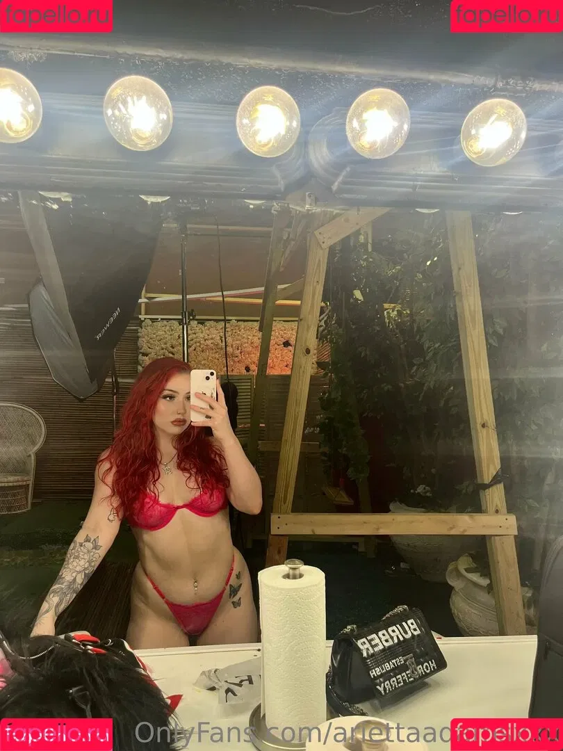 Arietta Adams Onlyfans Photo Gallery 