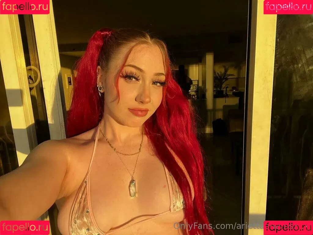 Arietta Adams Onlyfans Photo Gallery 