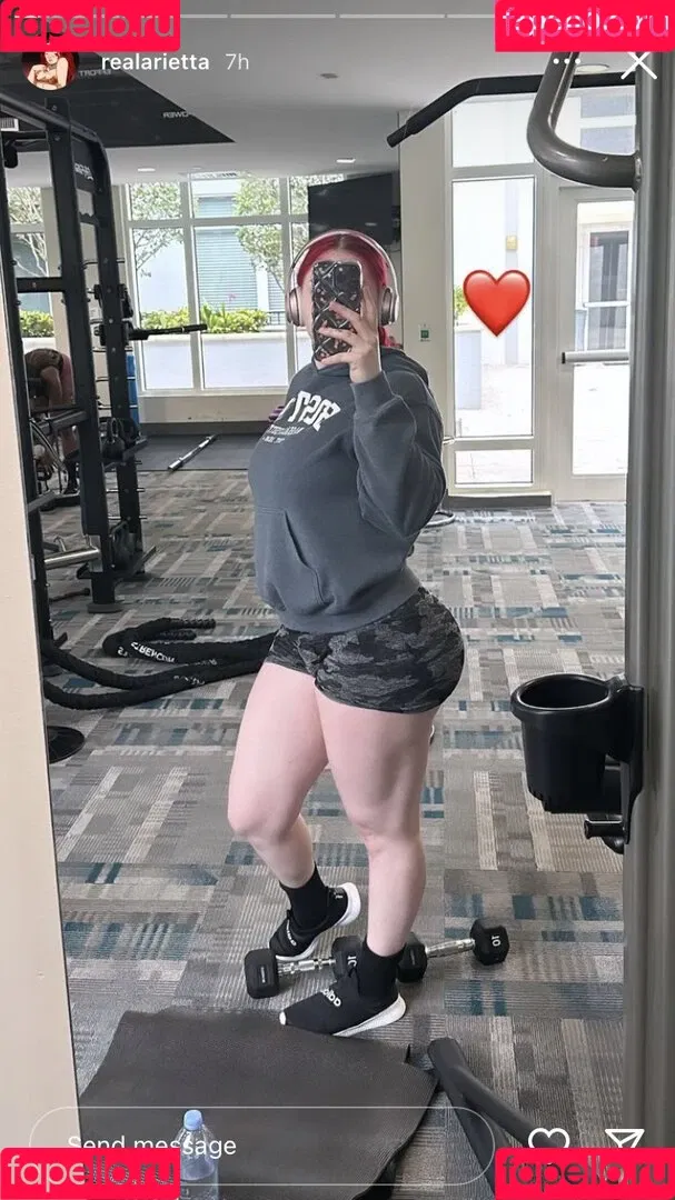 Arietta Adams Onlyfans Photo Gallery 