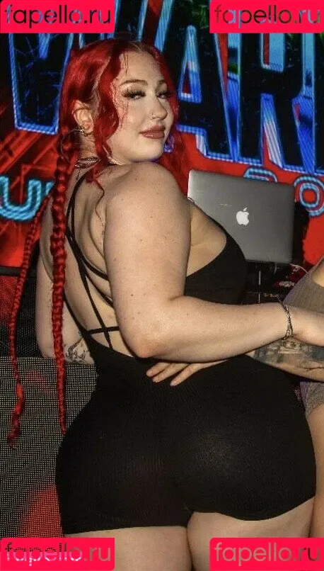 Arietta Adams Onlyfans Photo Gallery 