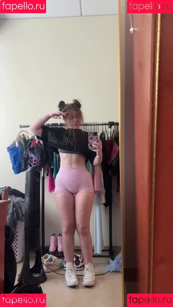 Maisie Rynn Onlyfans Photo Gallery 