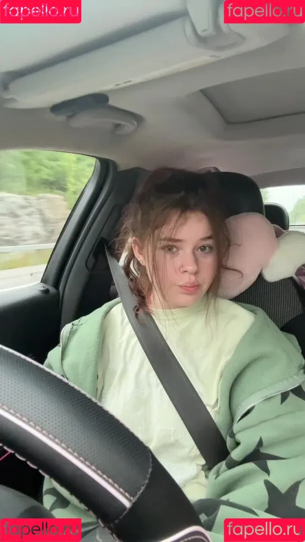 Maisie Rynn Onlyfans Photo Gallery 